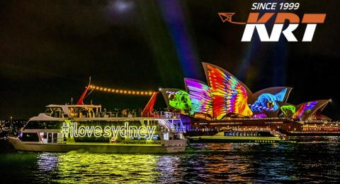 비비드 시드니 비비드 시드니(Vivid Sydney) 2018 기간 동안 비비드 시드니(Vivid Sydney) 크루즈선이 시드니 오페라 하우스를 지나가는 모습